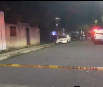 Tras balacera ejecutan a una mujer e hieren a dos hombres, en Colima