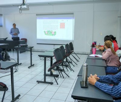 Abordan docentes retos que plantean Olimpiadas de Biología