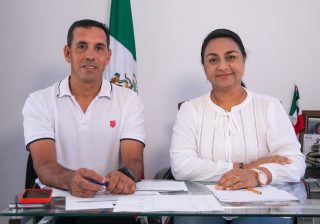 Manzanillo puede avanzar sin contraer deuda y sin vender el patrimonio: Lalo Camarena