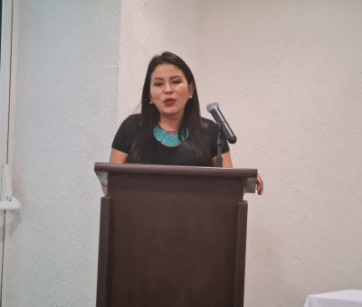 Reciben certificado de egreso deportistas destacadas de Manzanillo