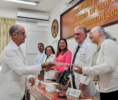 Reconocen en acto público a docentes destacados de la Facultad de Medicina