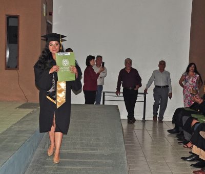 Egresa nueva generación de ingenieros civiles