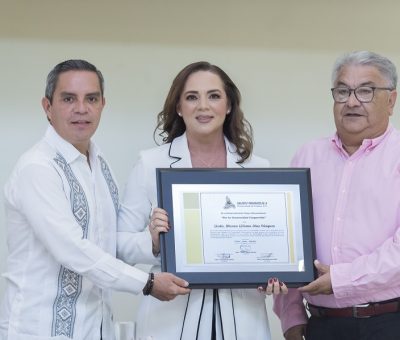 En su décimo aniversario, jubilados de la UdeC  reconocen labor voluntaria de Blanca Liliana Díaz