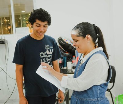 Imparten taller sobre el sistema Braille, en planteles de Manzanillo