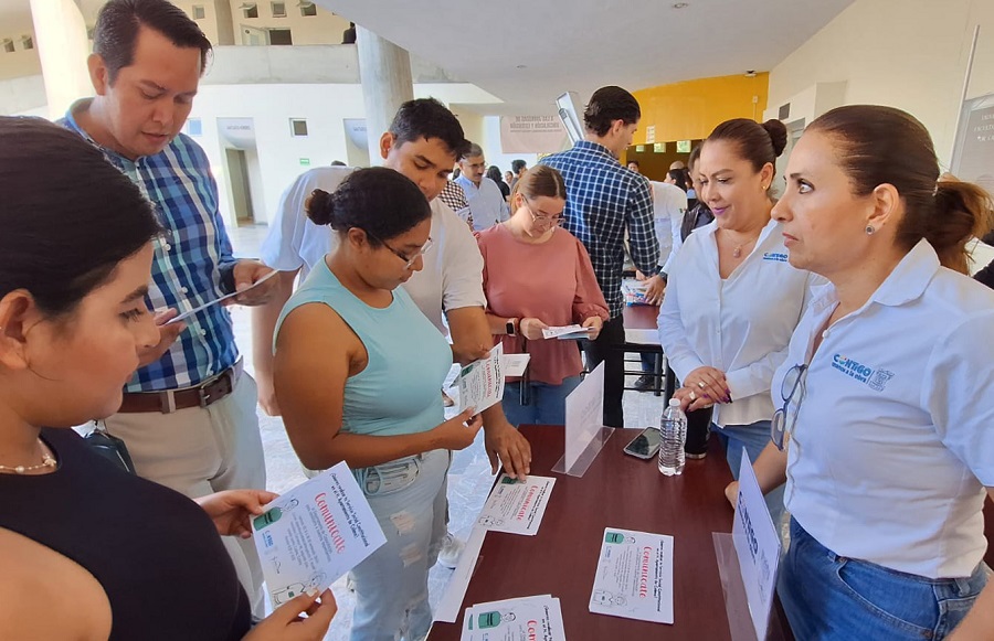 Realizan en Derecho Feria de Servicio Social y Práctica Profesional