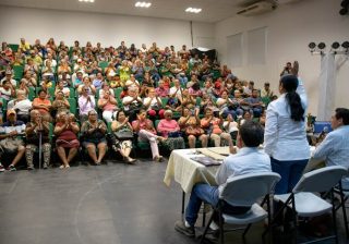 Diálogo directo entre la alcaldesa Griselda Martínez y habitantes del municipio