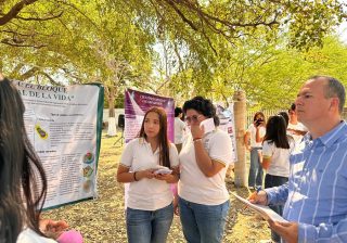 Realizan concurso de cartel científico en bachilleratos de la UdeC en Manzanillo