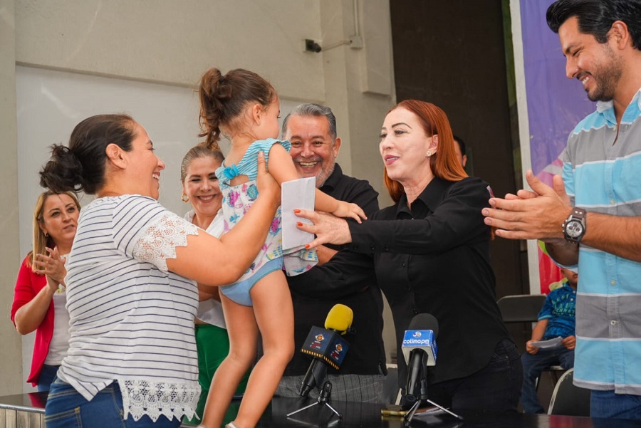 Suma Tey su apoyo a Regalón Colima 2024; beneficiará a 137 niños y niñas