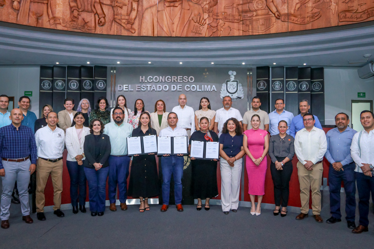 Acuerdan UdeC y Congreso del Estado fortalecer capacitación y transferencia de conocimientos