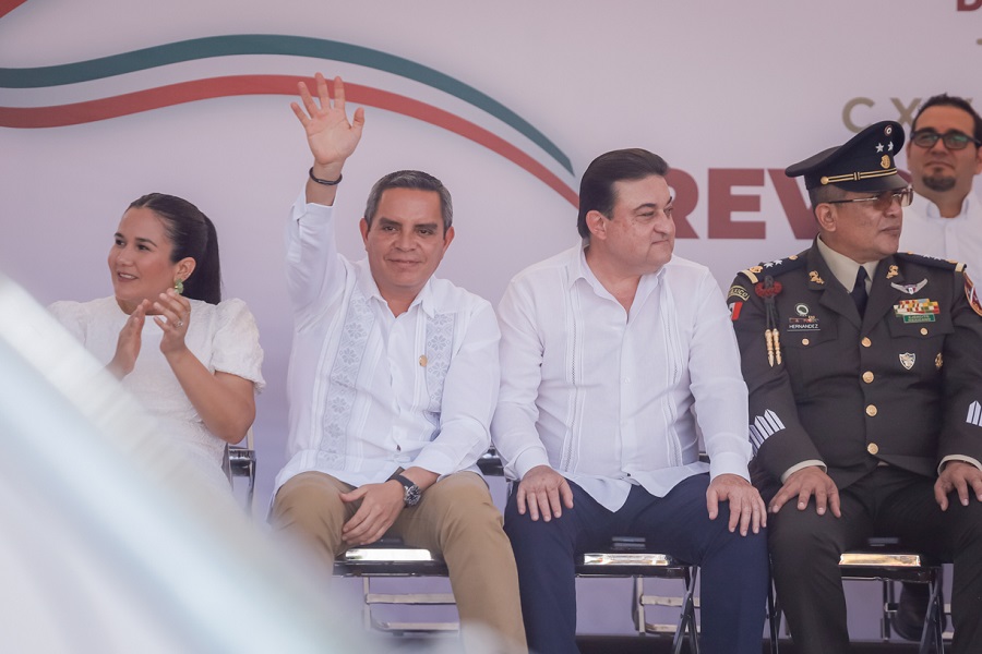 UdeC, con el contingente más numeroso del desfile deportivo por el 115 aniversario de la Revolución Mexicana