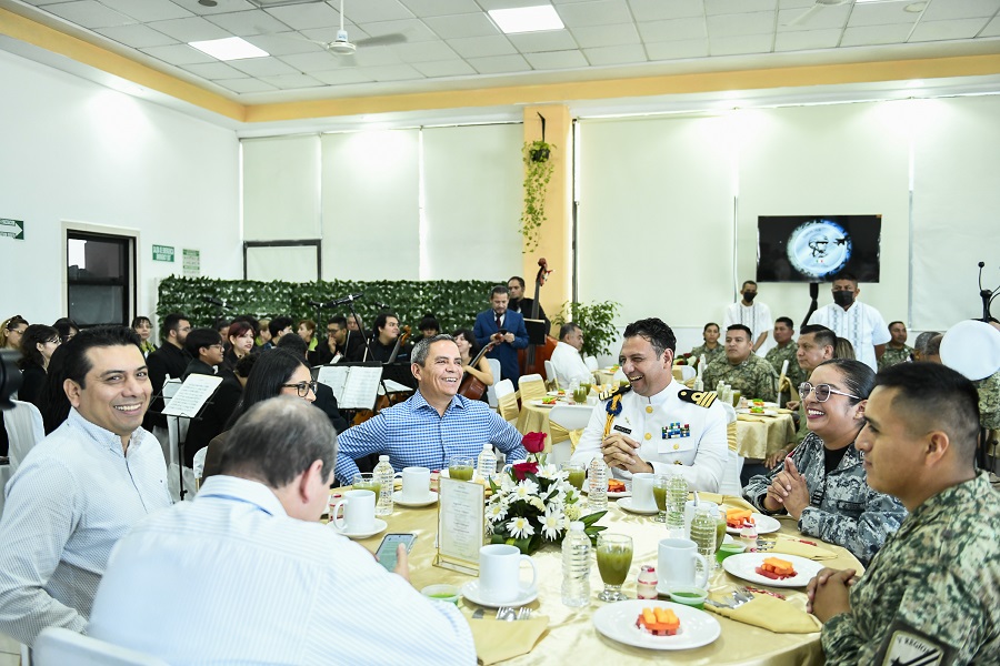 Participa UdeC en desayuno conmemorativo por el Día del Ejército Mexicano