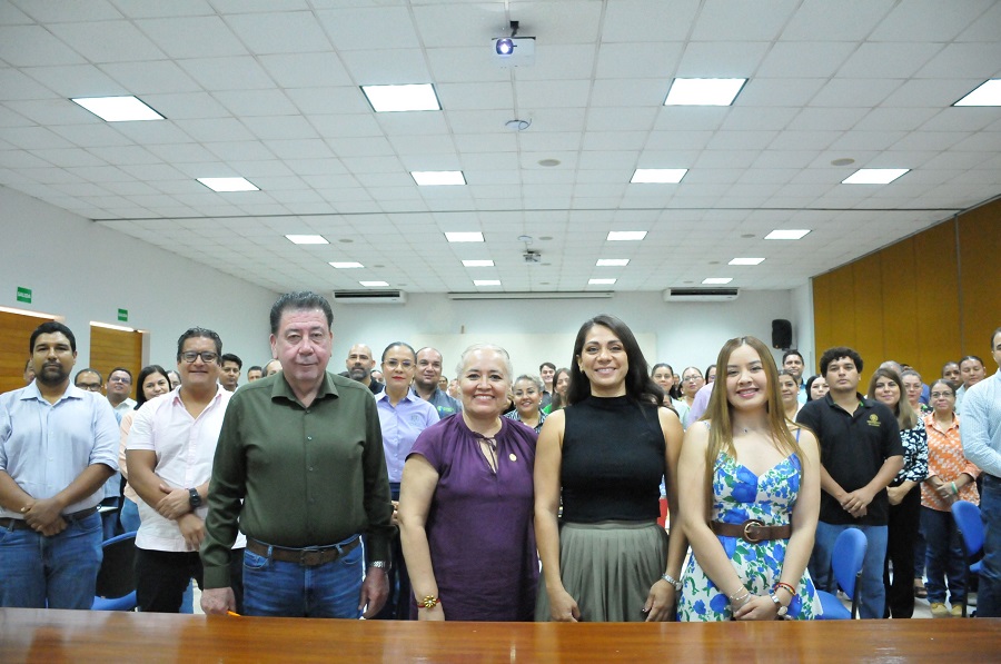 Fortalece UdeC capacidades de su cuerpo directivo y académico con curso de Gestión Escolar