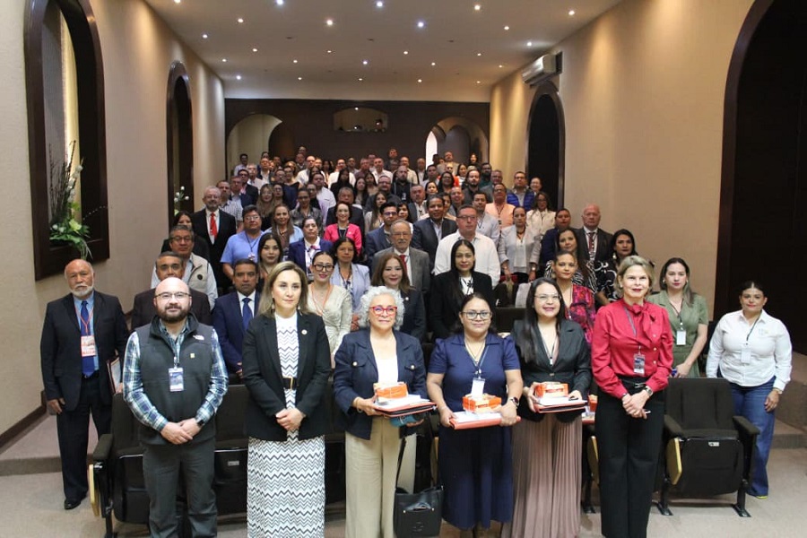 Comparte UdeC buenas prácticas en ética y conducta en la LXIV Asamblea General Ordinaria de la AMOCVIES