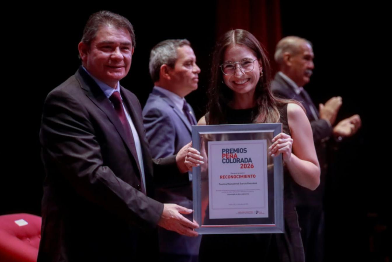 Reciben 92 egresadas y egresados de la UdeC el Premio Peña Colorada 2026